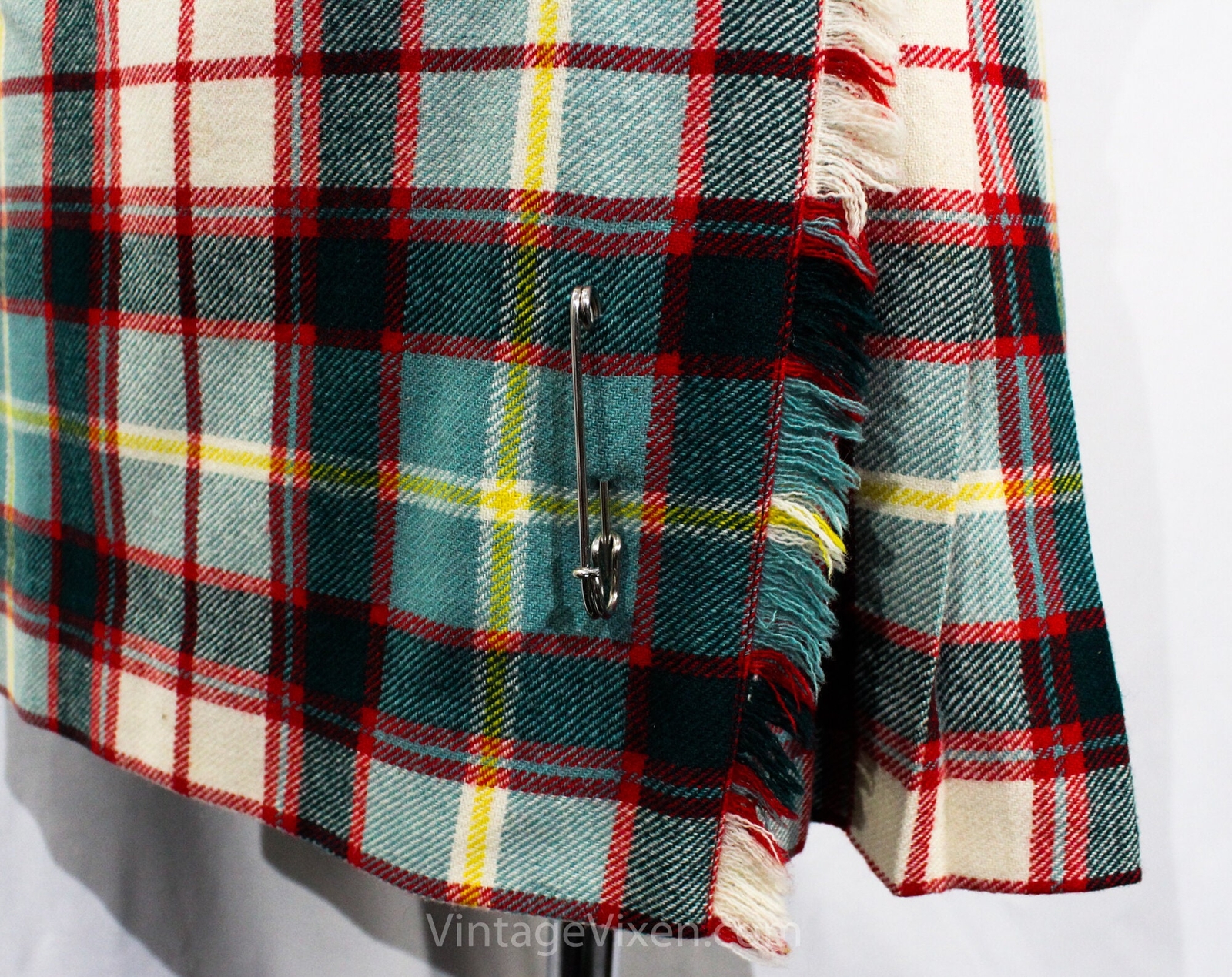 Scottish Kilt Skirt – Small Green Red Tartan Plaid Pleated Wrap Skirt – Buckles
