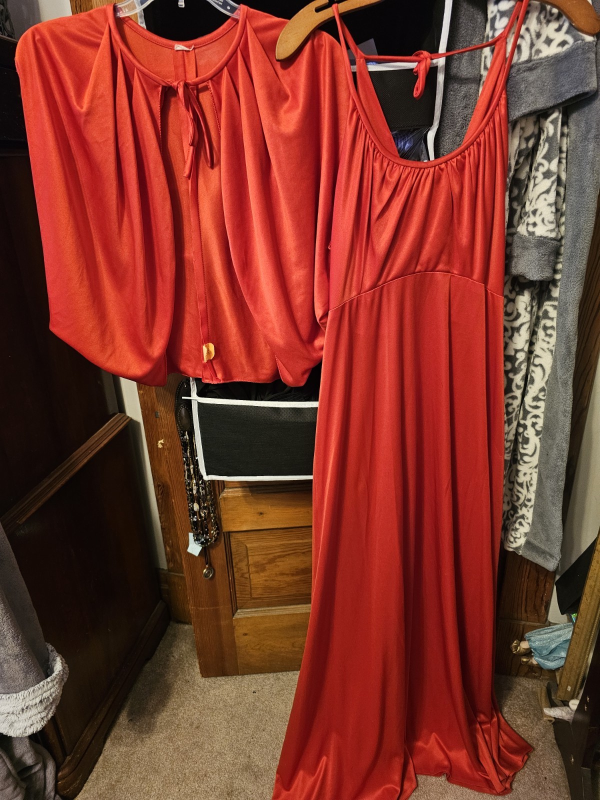 True Vintage Unbranded 1970s Caolet Dress Long Red Disco Evening Caplet Size…