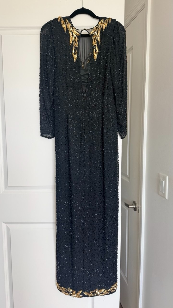 Vintage Niteline Della Roufogali Size 14 Black Gold Beaded Evening Gown Excellen