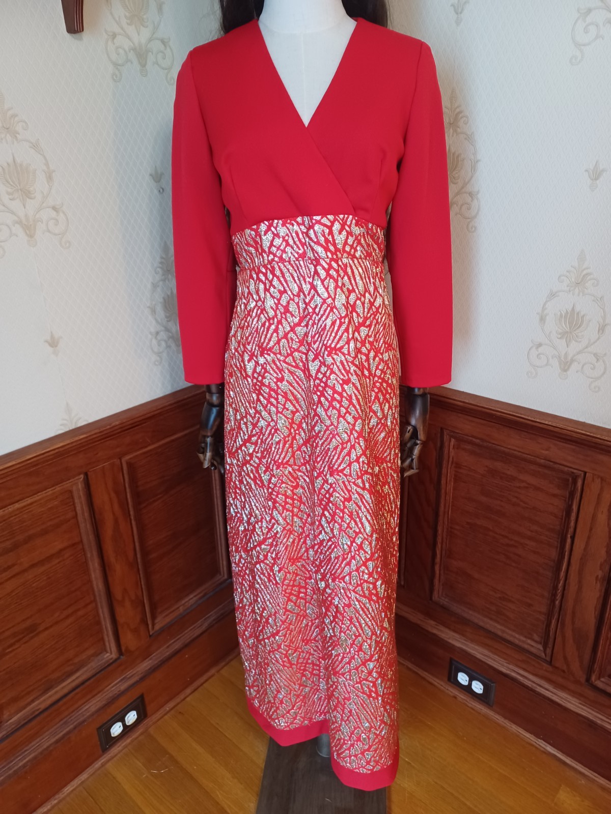 Vintage 1960s/1970s Red Gold Lame Empire Waist Mod Boho Hostess Maxi Dress