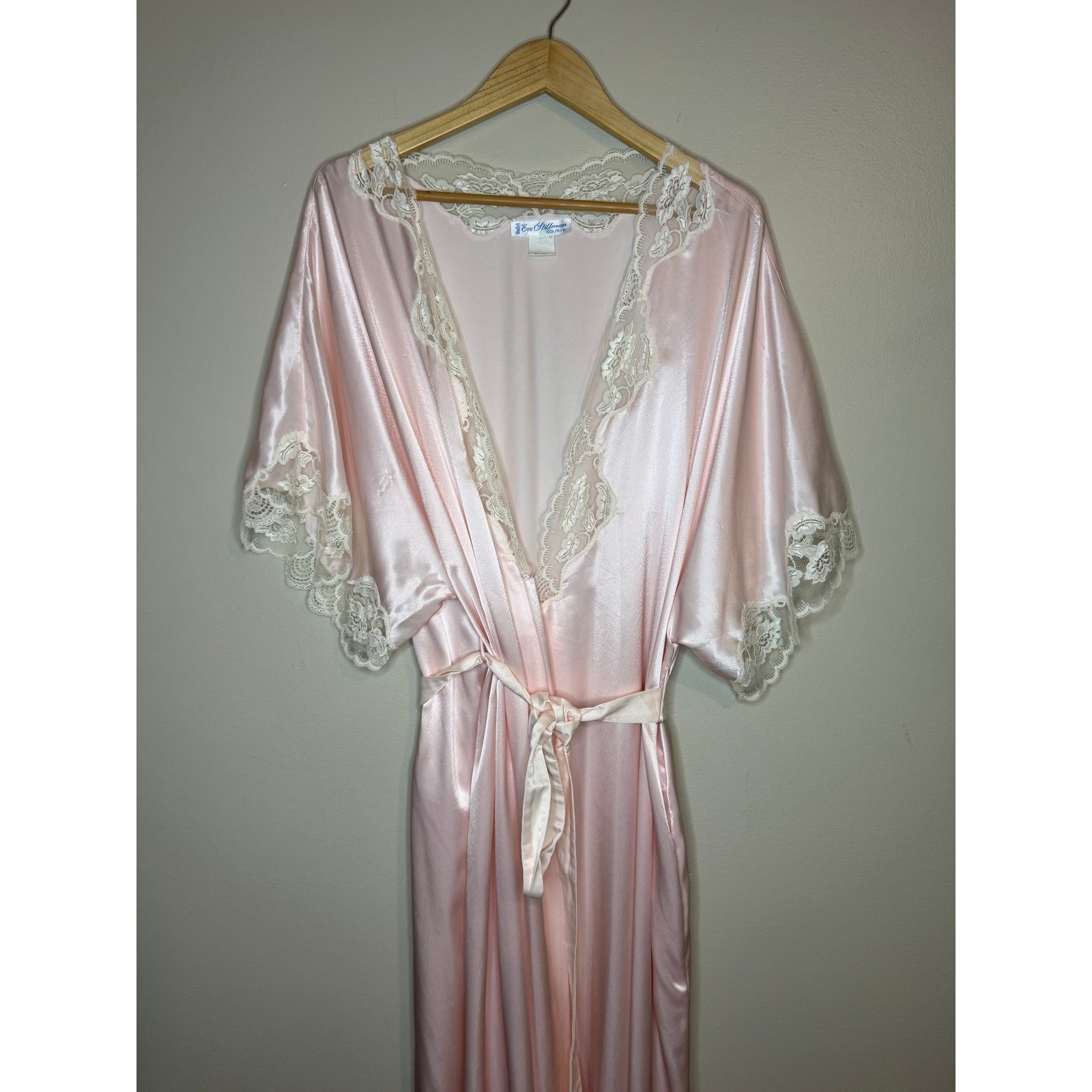 Eve Stillman Couture Vintage Pink Satin Lace Robe Kimono Dressing Gown A2024