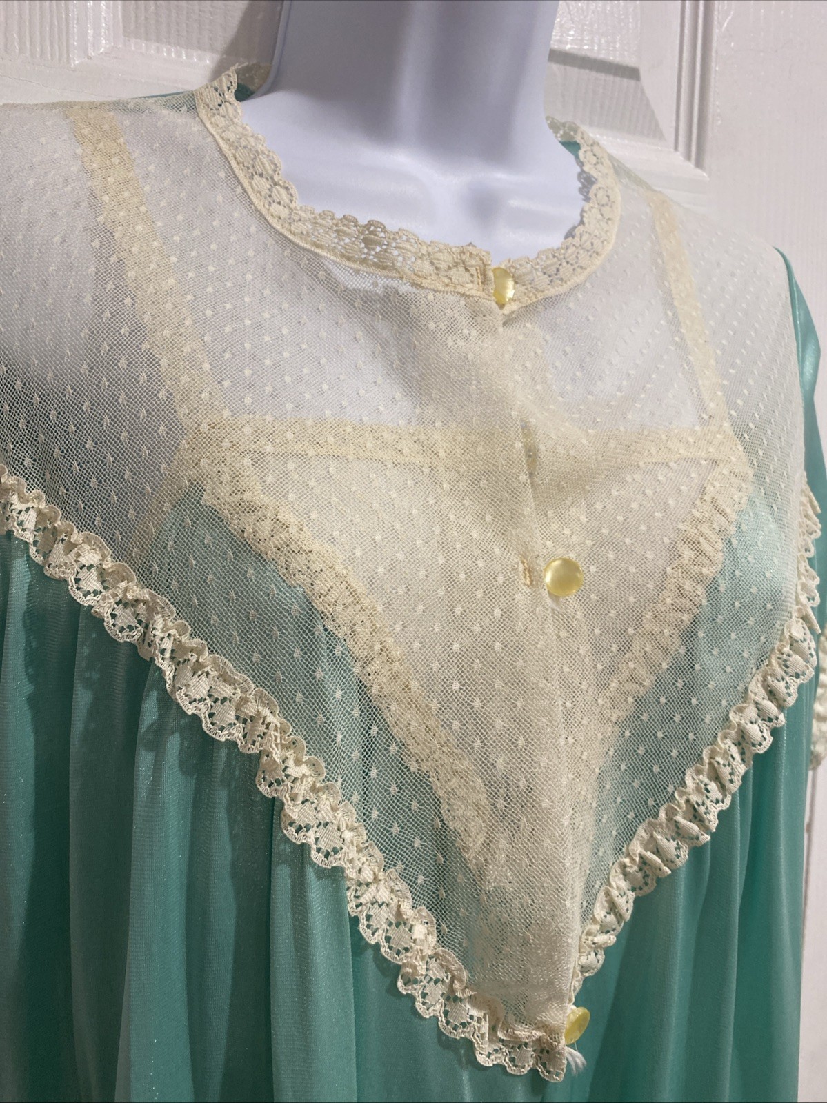 STARDUST VTG Intimate Lingerie Nightgown Robe Ensemble Laced Size M Mint Green