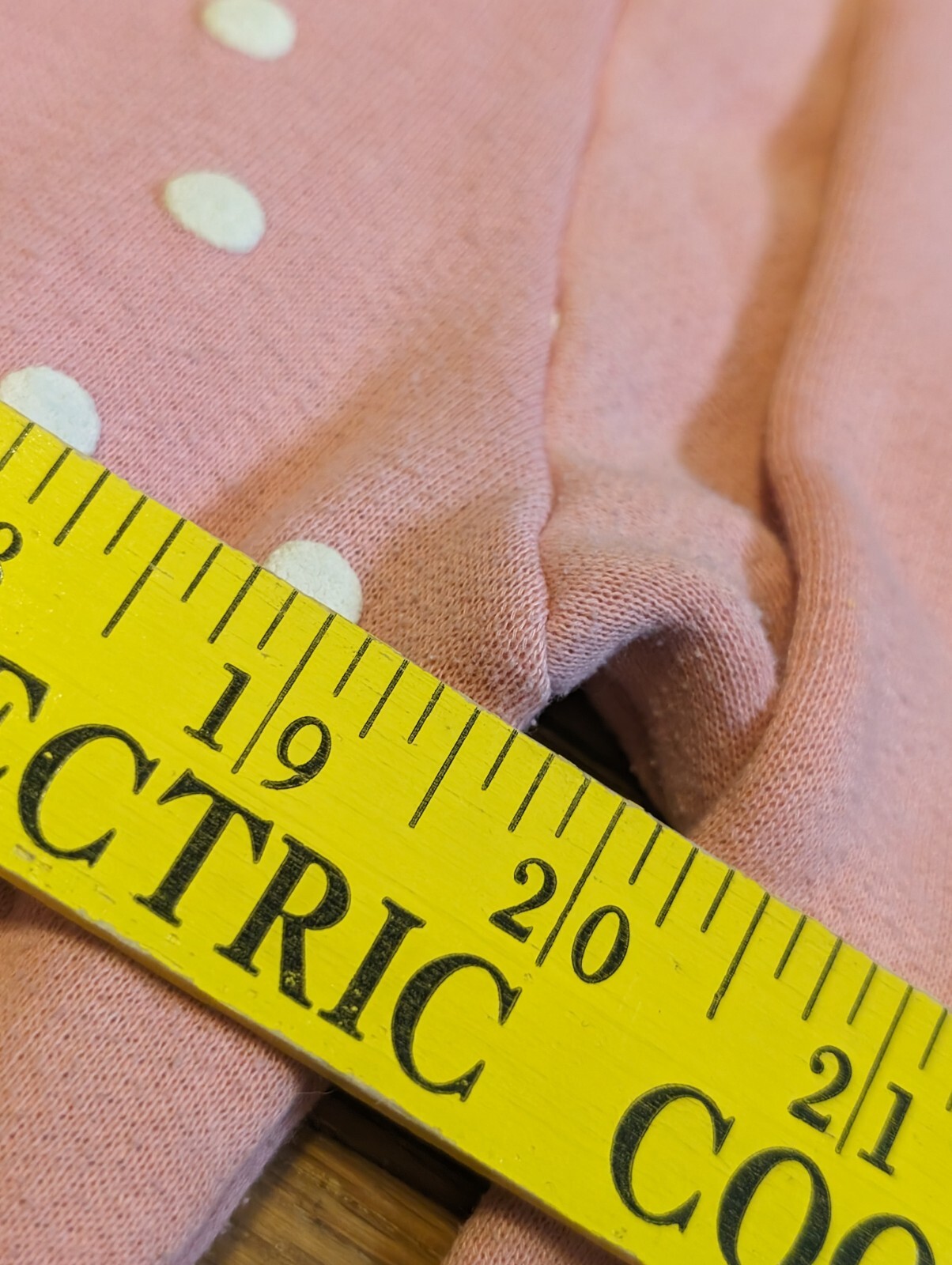 Vtg „Bearly Dressed” Koala Sweatshirt – Medium (?) – Pink Pullover Cute Joke Pun