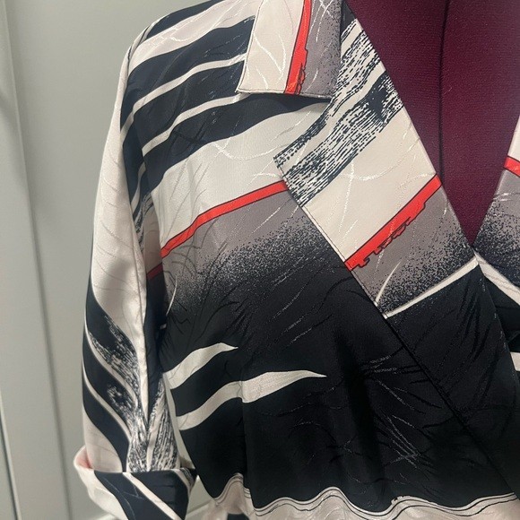 PETITES by NU-MODE Striped Black Metallic Wrap Dress Lightweight | Size 7