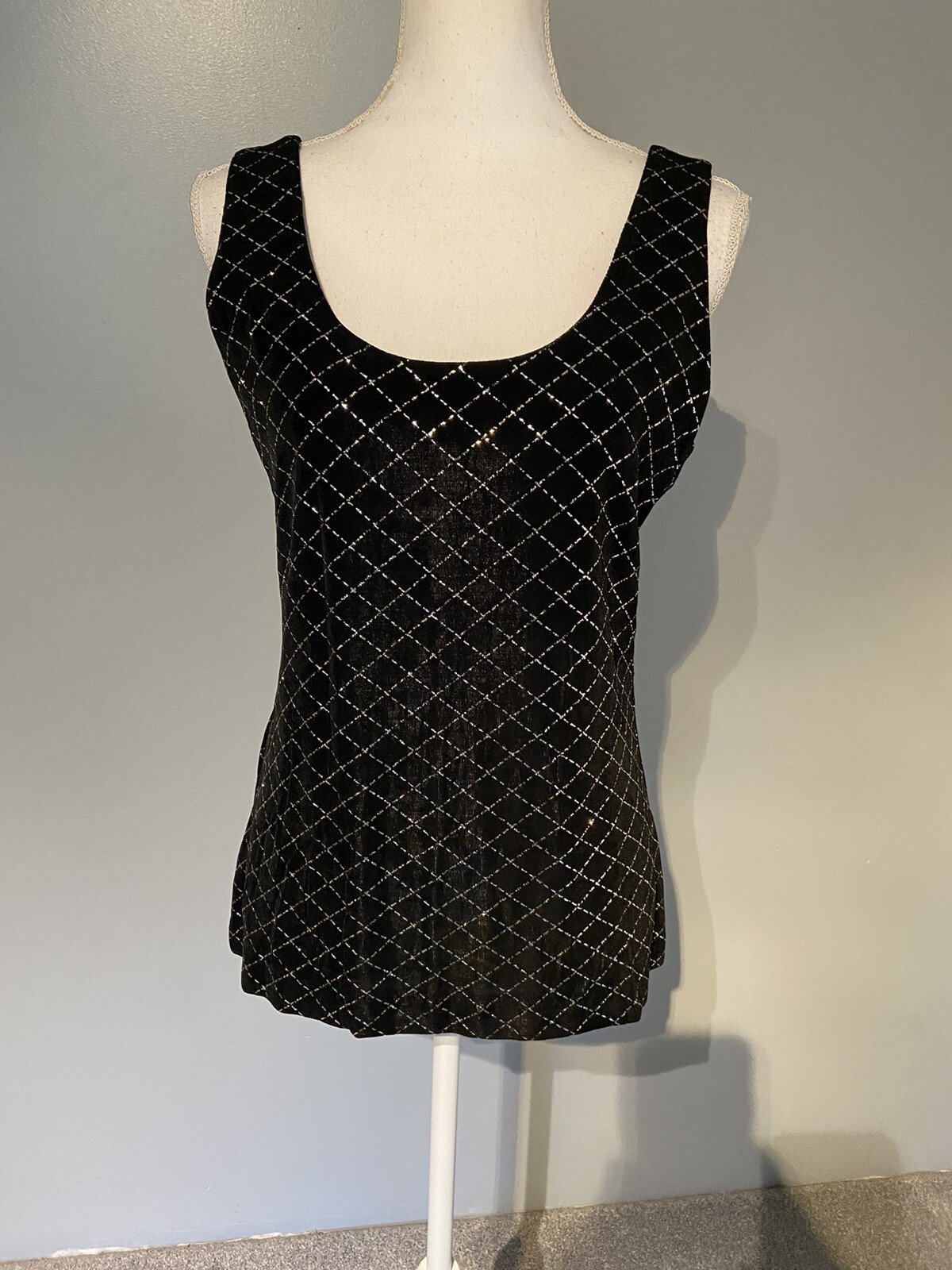 Francais M Vintage Black Twinset Shirt With Gold Accent