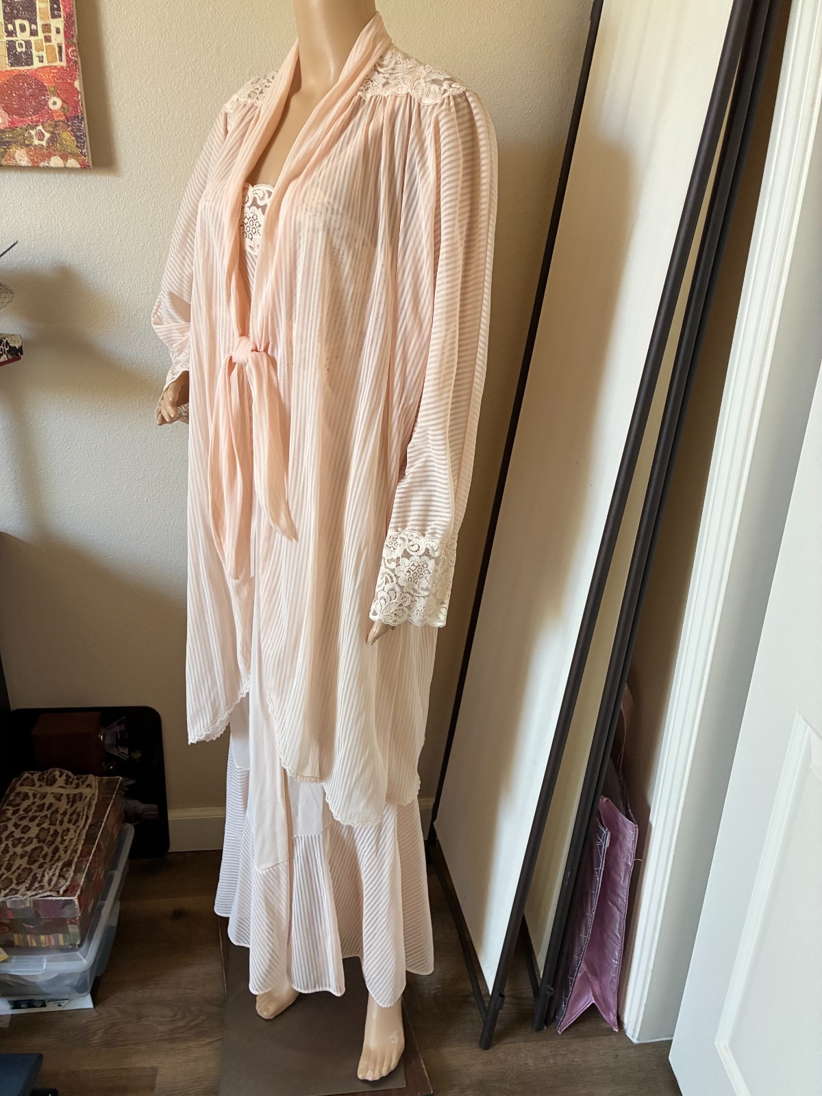 vtg Lorraine Peignor peach set M nightgown NOS robe