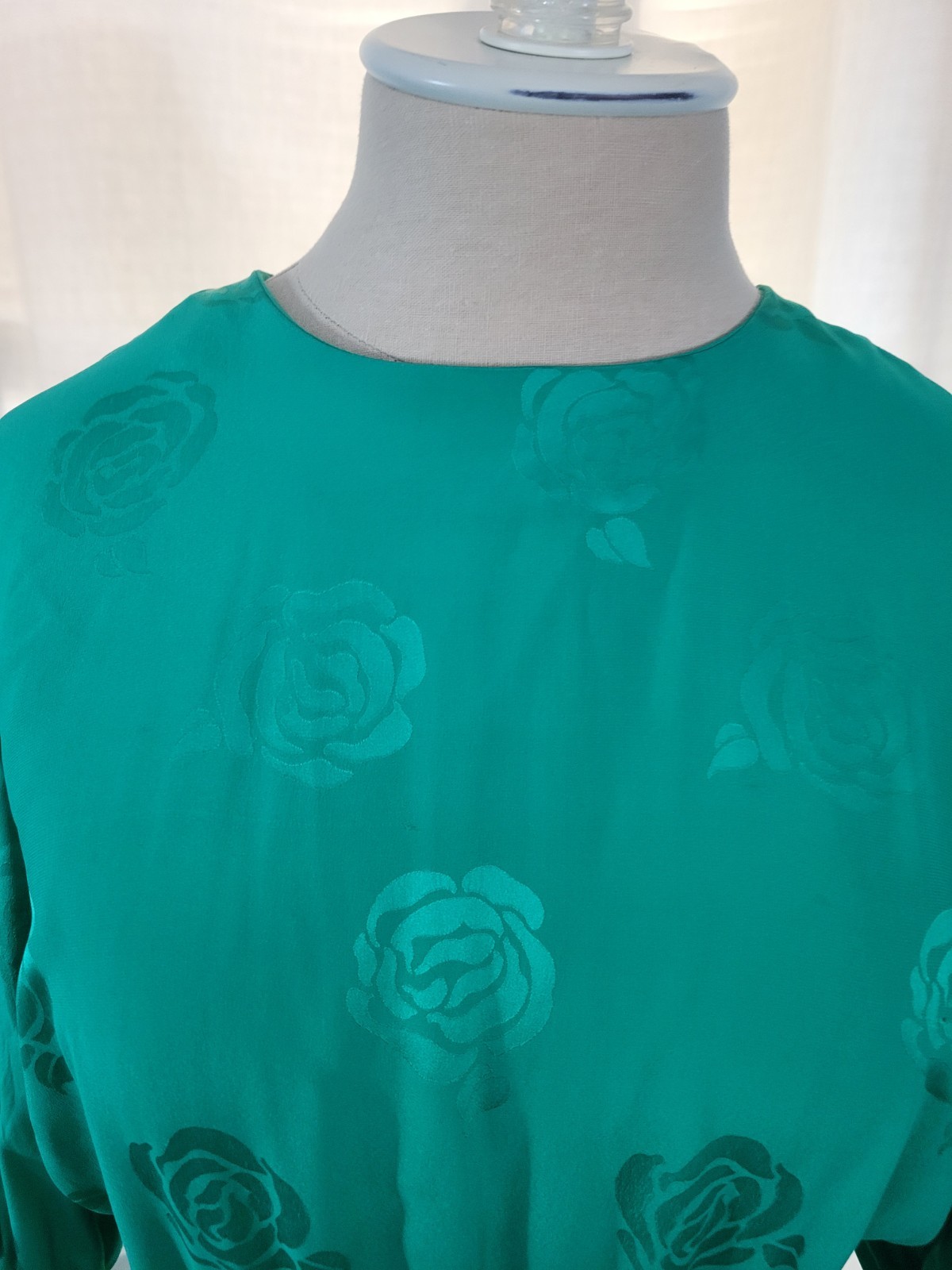 VTG 80s Papell 100% Silk Green Belted Stretch waist Dress size 12P Half Sleeve