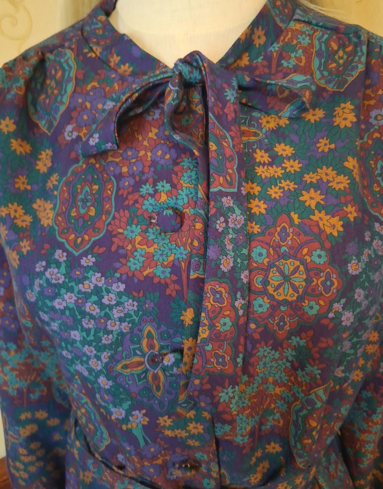 Vintage 1970s British Lady Union-Made Psychedelic Paisley Boho Mod Dress, s 18.5