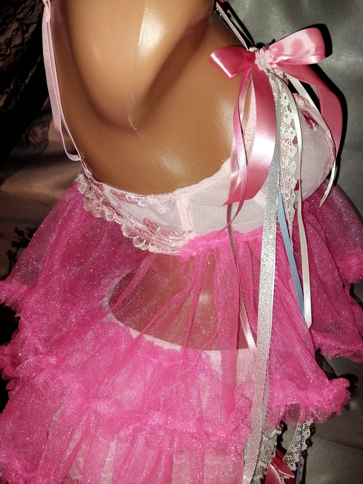 vtg SILKY SHINY NYLON RUFFLES CHIFFON PINK LAYERS LACE BRA TOP SISSY PANTIES SET
