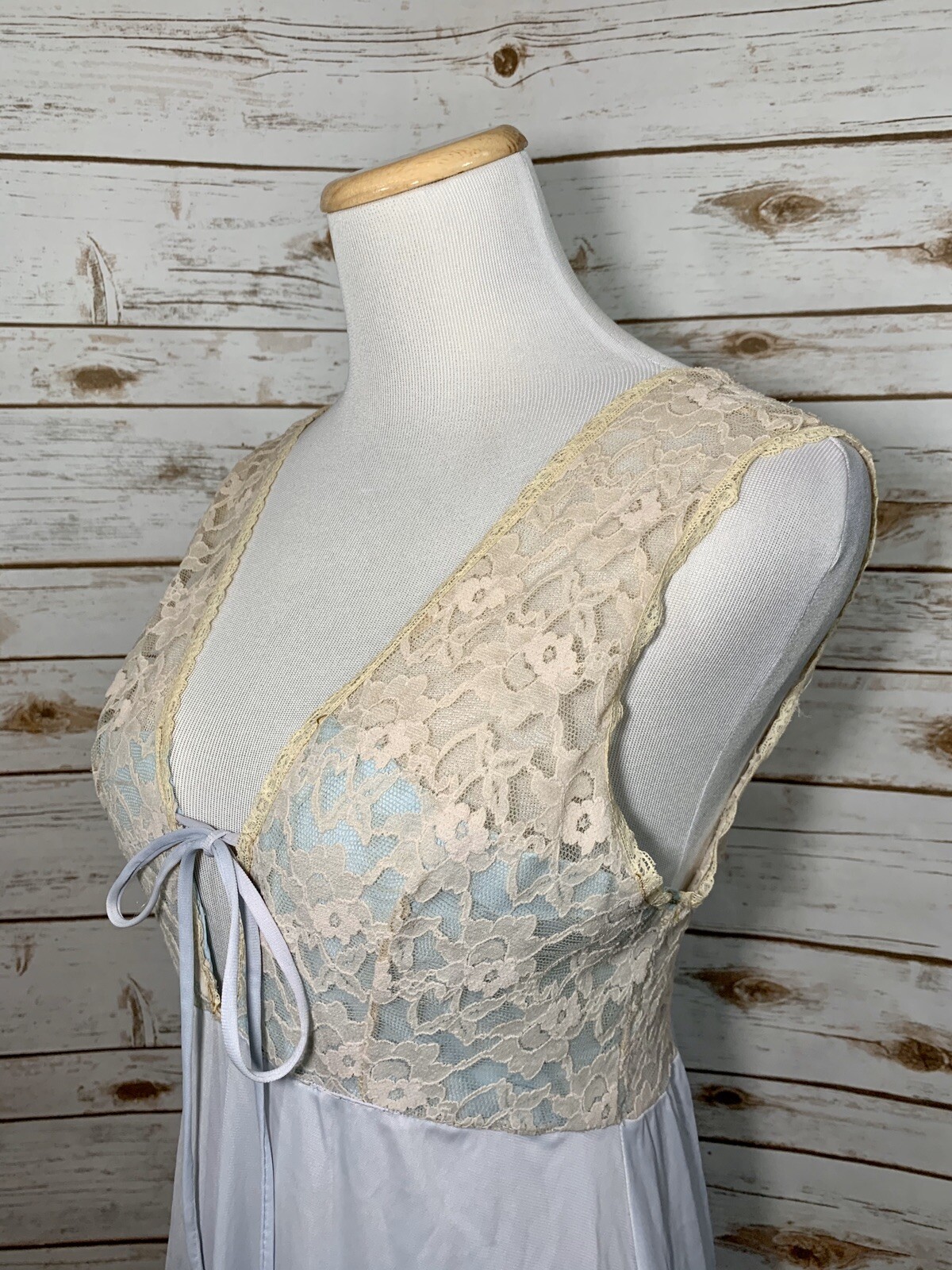 Vintage Jenelle Of California Lace Tie Negligee Nightgown Nightie Lingerie