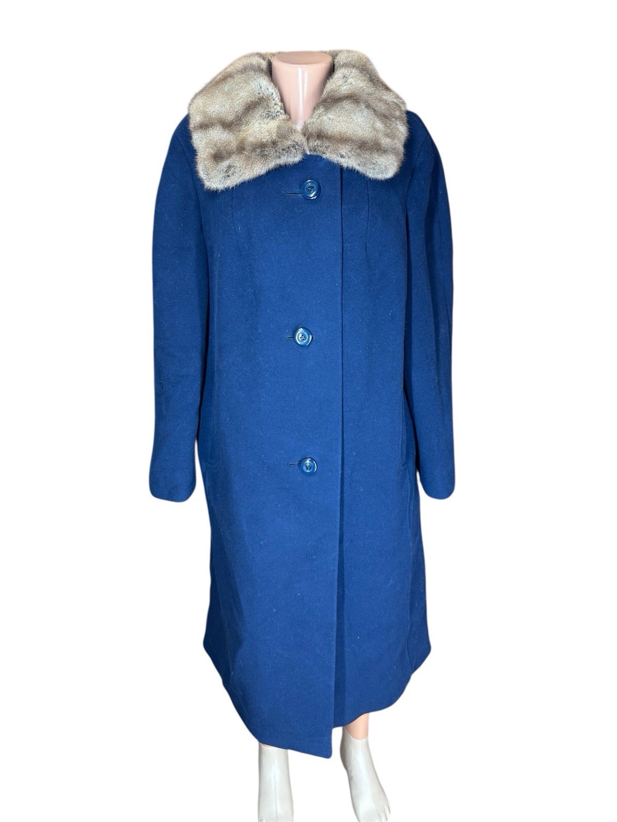 VINTAGE 60s WOMEN’S BLUE LONG WOOL COAT Pale Gray Mink Collar