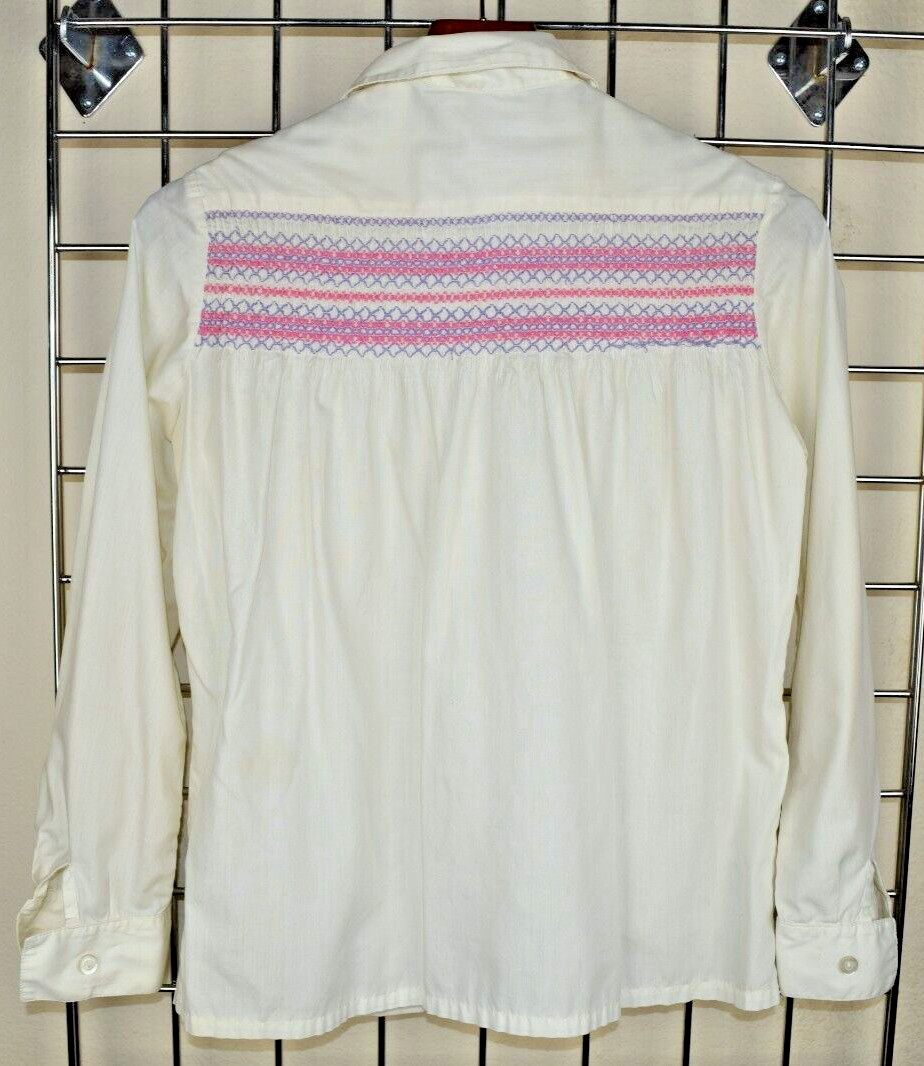 Vintage Top Size S 70s White Pink Purple Blue Embroidered Collared Shirt