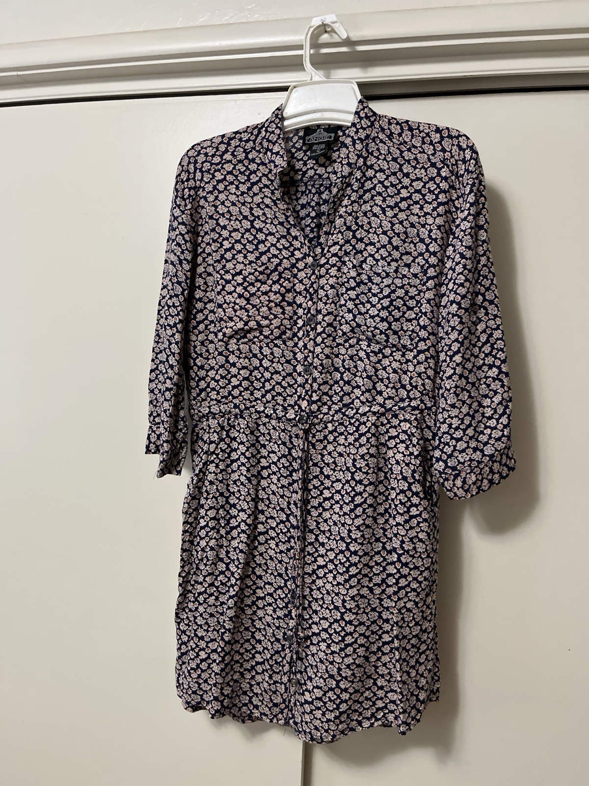 Angie Vintage Floral Knee Length Dress 90s Floral Front and hip pockets Jrs L