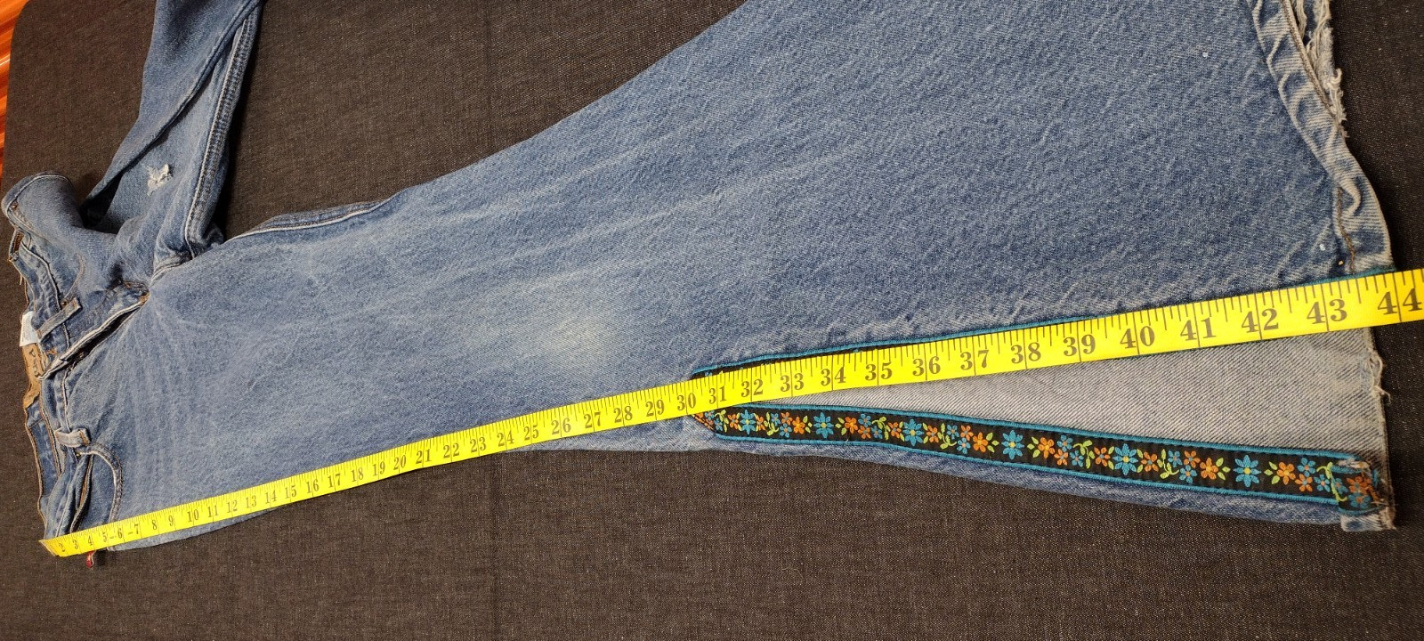 Mudd Jeans 90s Blue Denim Wide Bell Bottoms Waist 26 inch Epic SIDE SLIT