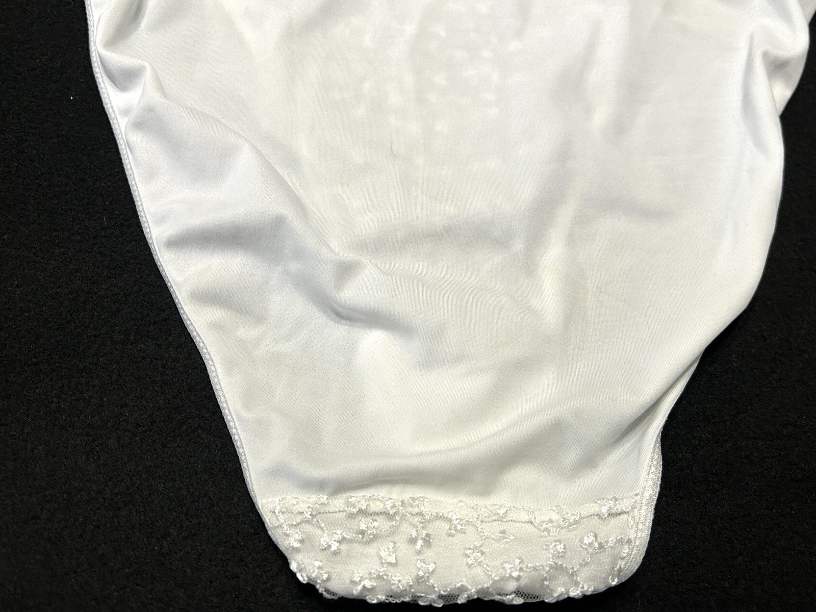Vtg DONNA LOREN 105X Embroidered Sheer Mesh Satin 2X White String Bikini Panties