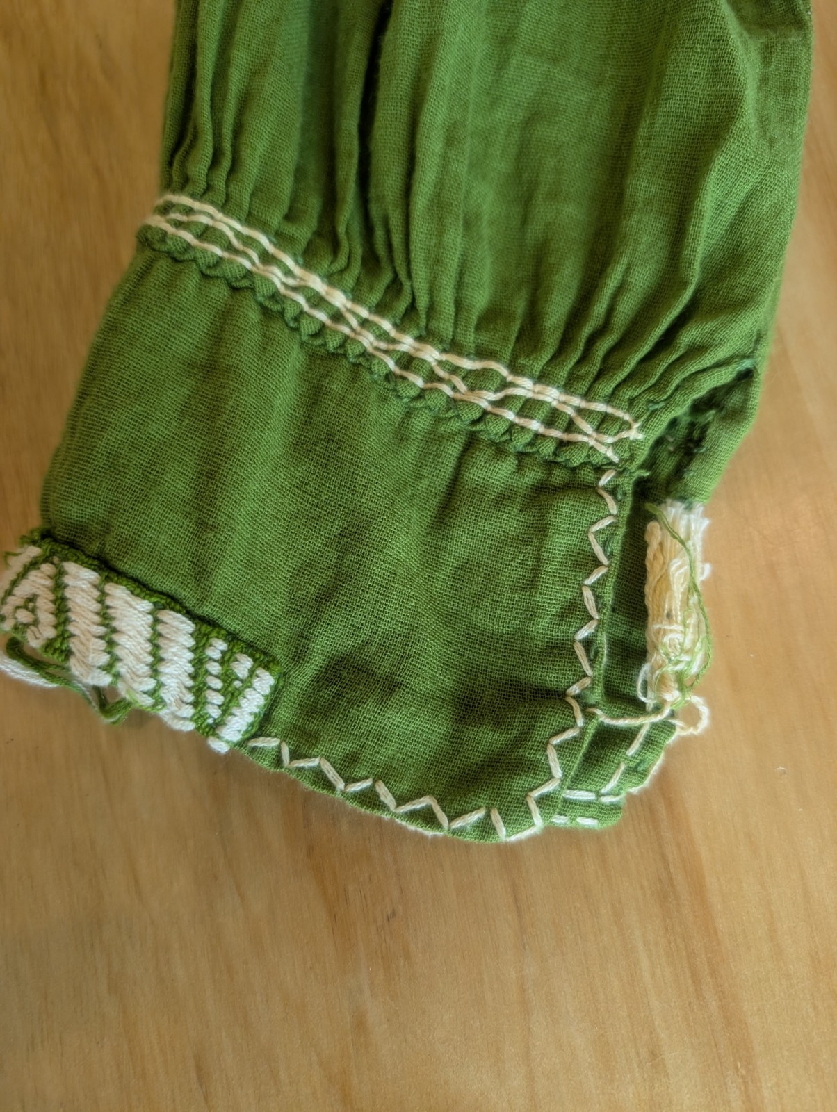 Vtg 70s Mexican Embroidered Cotton Gauze Tunic Blouse Boho Peasant Green Huipil