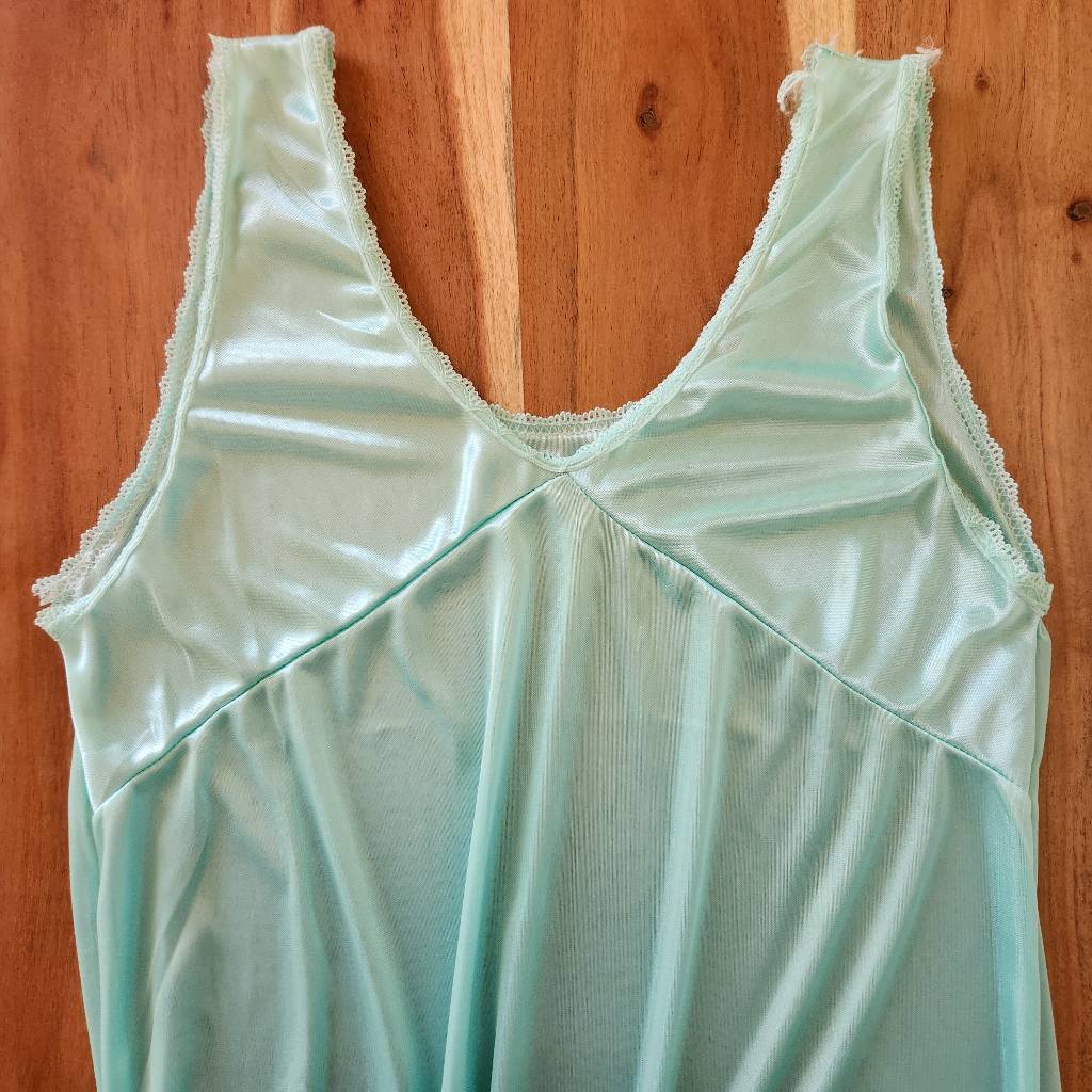 3 piece vintage Mint seafoam green robe nightgown and bottoms lace women’s S-M