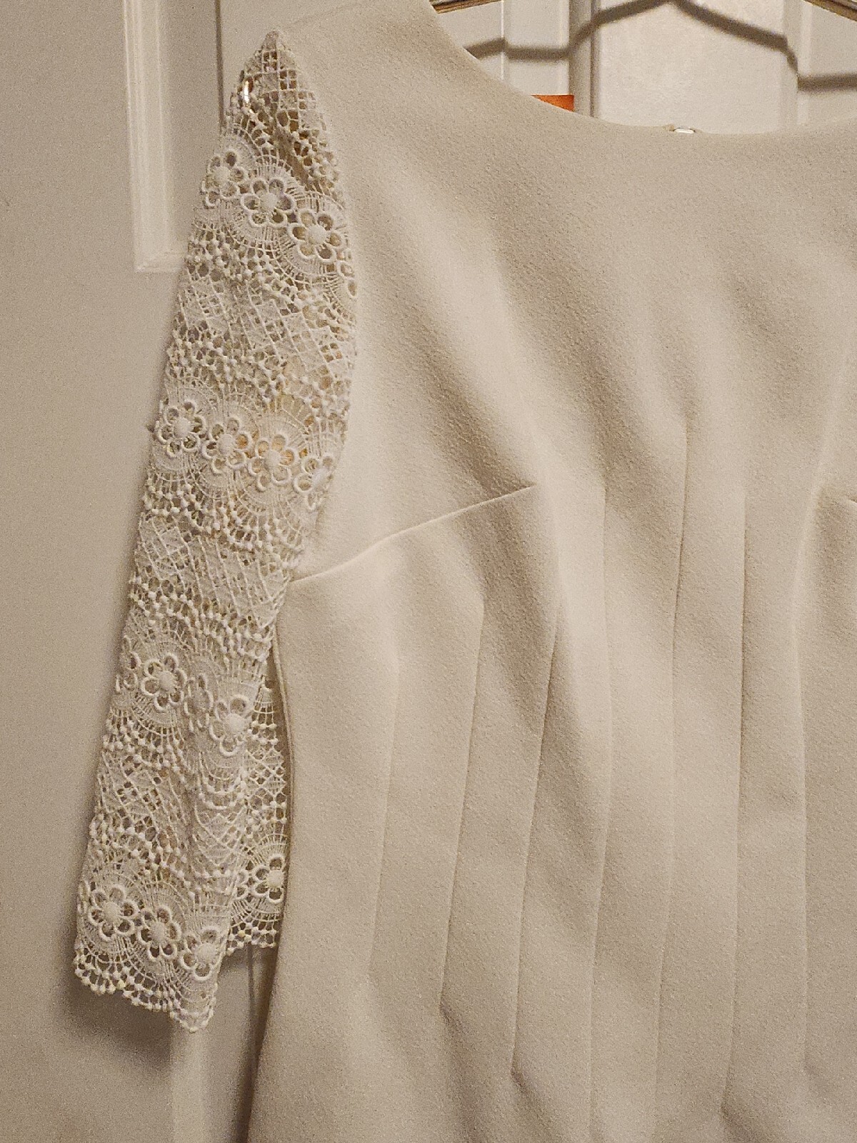 Vintage 1970’s Crown Collection by Carole King Dress ~ White with Lace Sleeves
