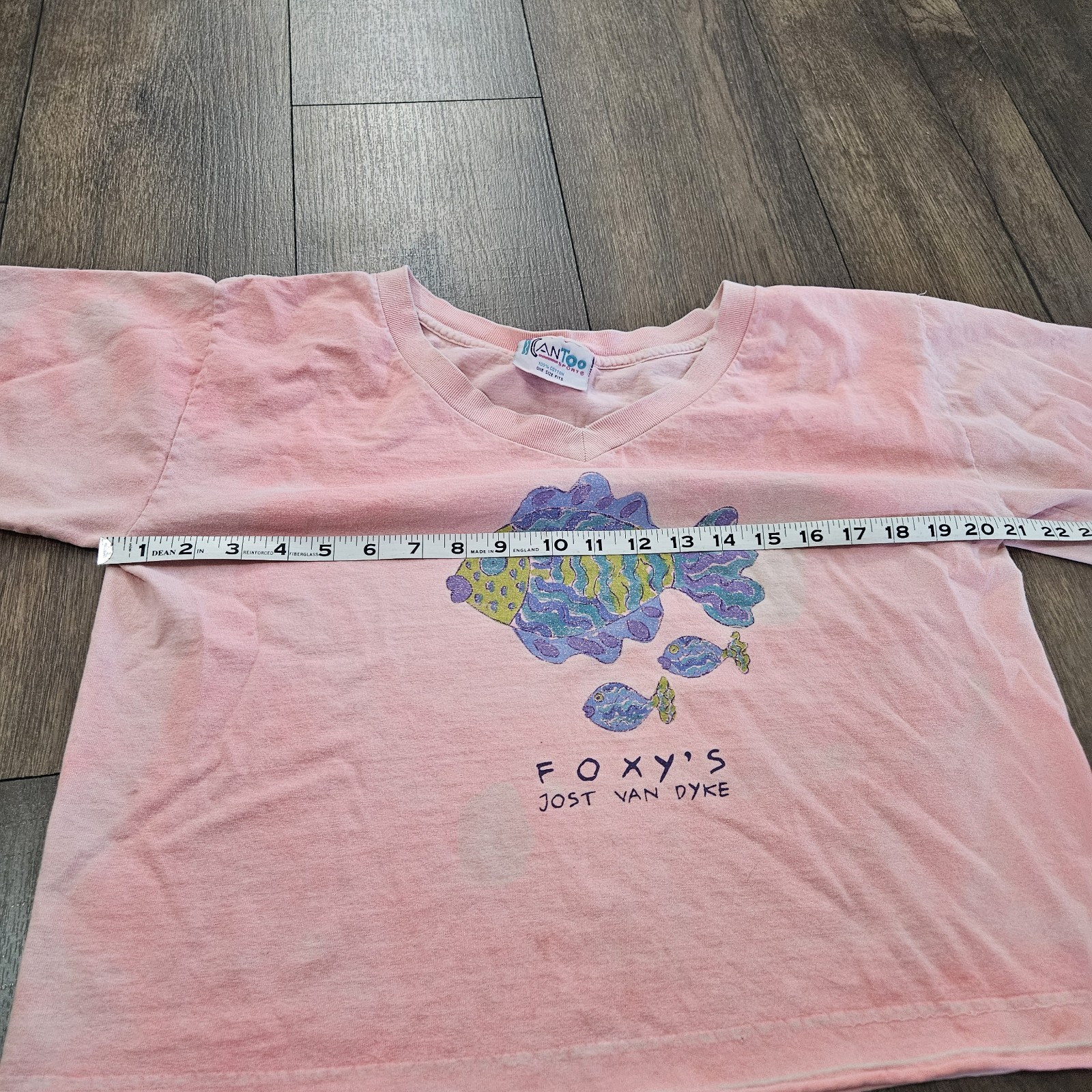 Vintage Kantoo Cropped Pink Foxy’s Jost Van Dyke Fish Shirt One Size.