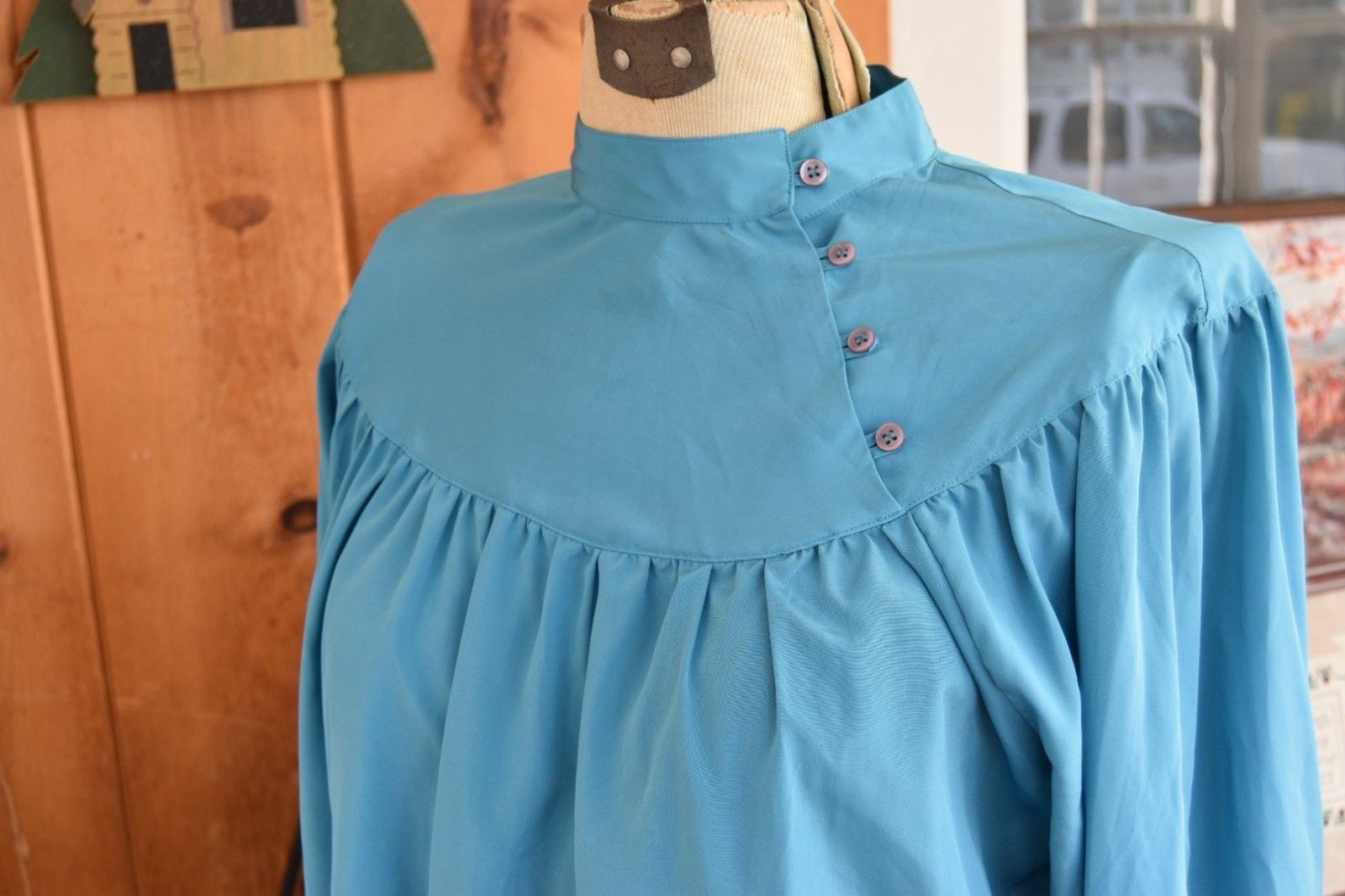Vintage 1960s Doris Dodson Sportswear Off Center Buttons LS Blouse Aqua Size XL