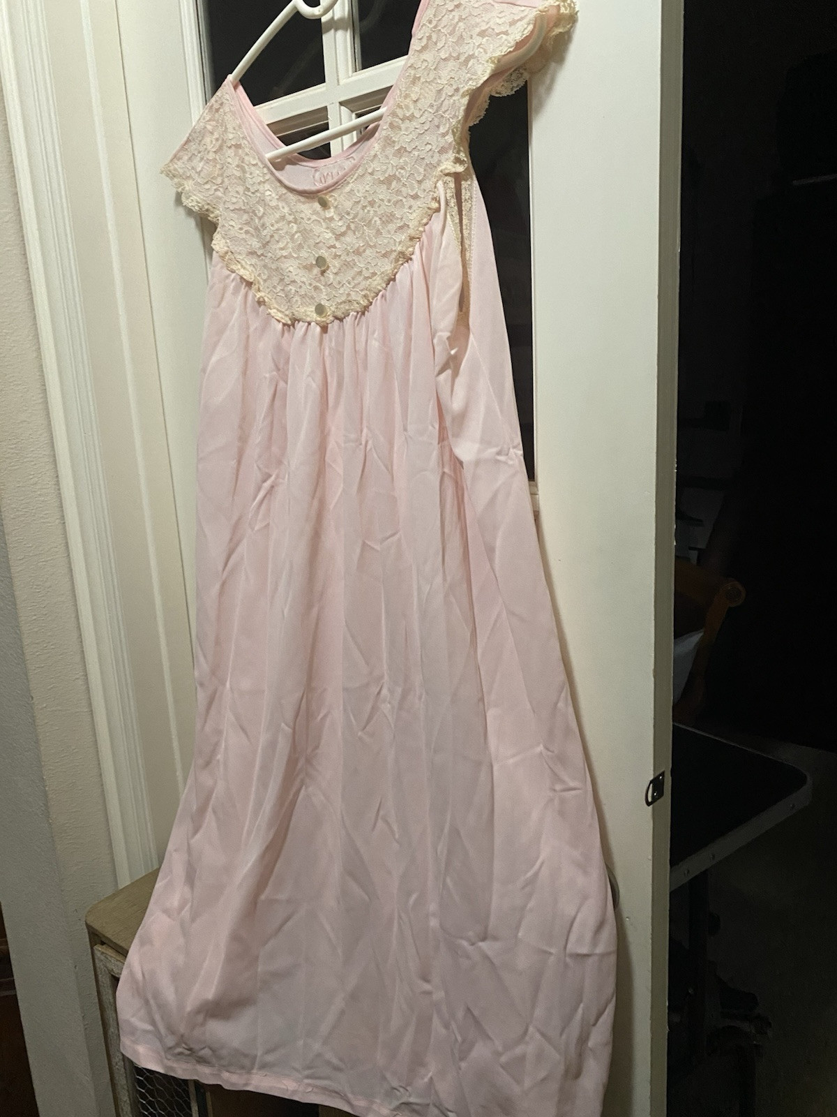 Very Vintage 60s night gown baby pink lace on top old style by Avian ladies sz S