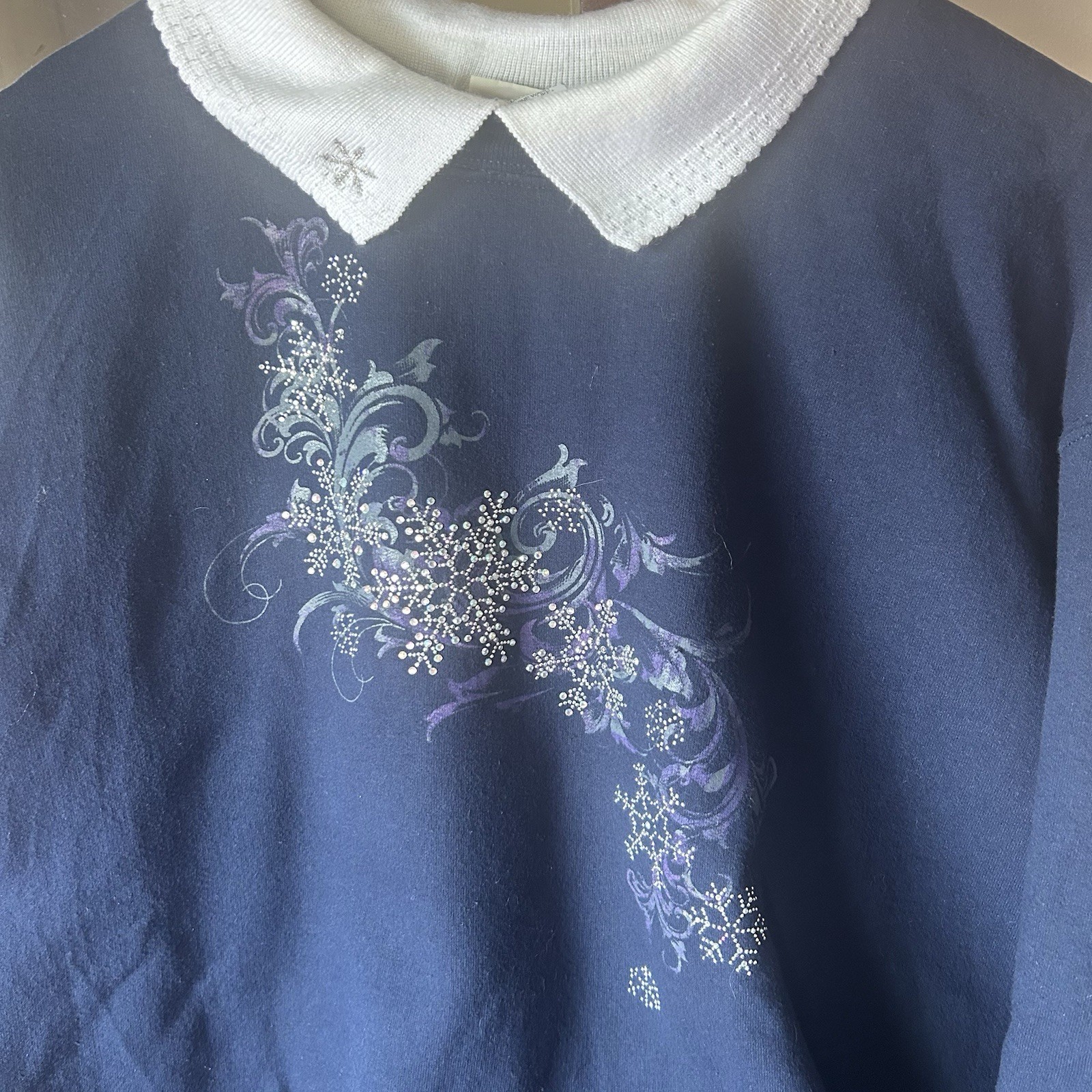 VTG 90s Top Stitch/Morning Sun Navy w/Collar Snowflake Graphic Sweatshirt: 1X