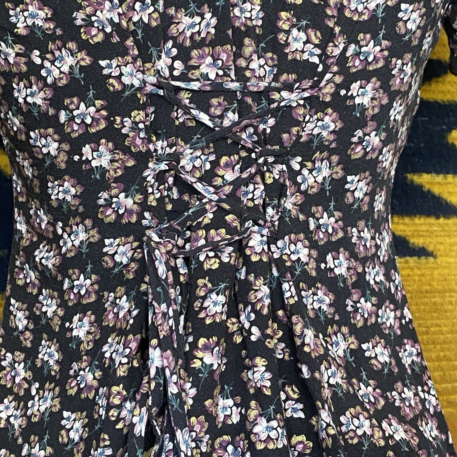 Vintage 90’s Caroline Wells Floral Midi Dress. Corset Back Tie. Rayon. Size 4.
