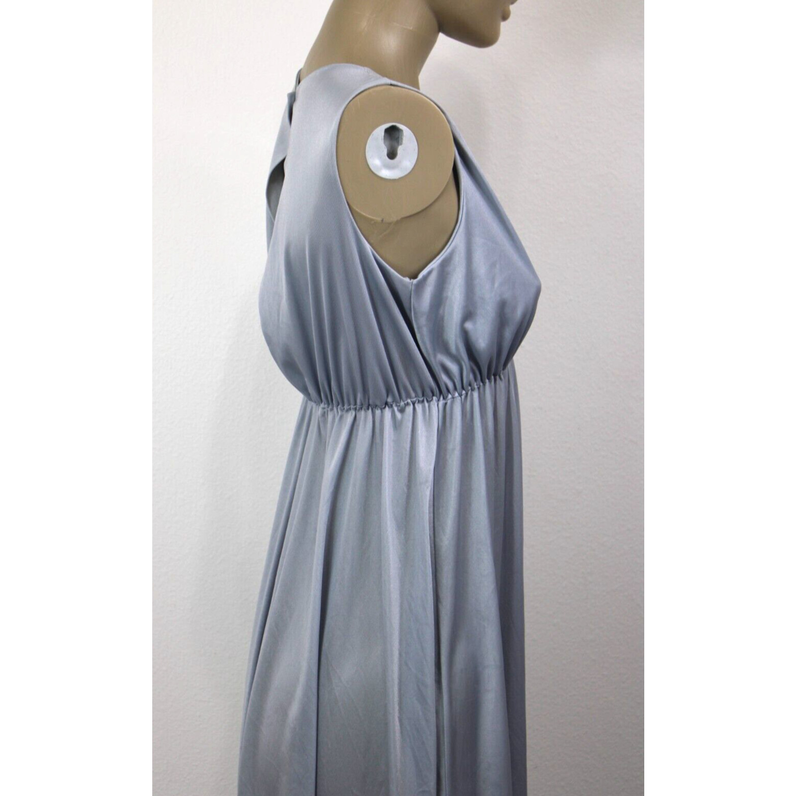 Nightgown Size S Vintage 70’s Silver Gray Satin Silky Long Full Flowy Women’s