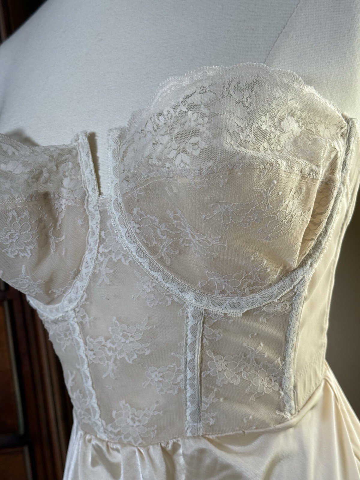 Vintage BACKTALK Young Smoothie Strouse Adler Lace Bustier Bra Dress Slip 36D