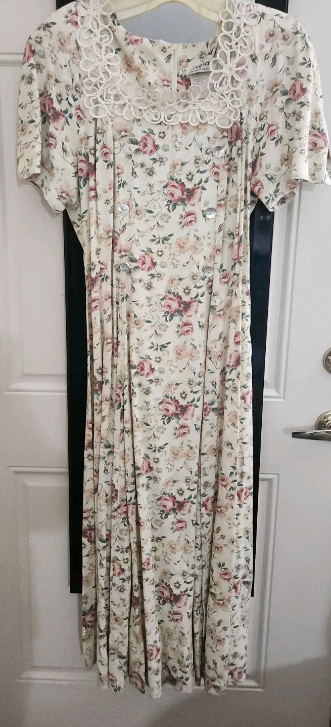 Atina Vintage Ankle Length Floral Dress By Karon Crosby Size 14