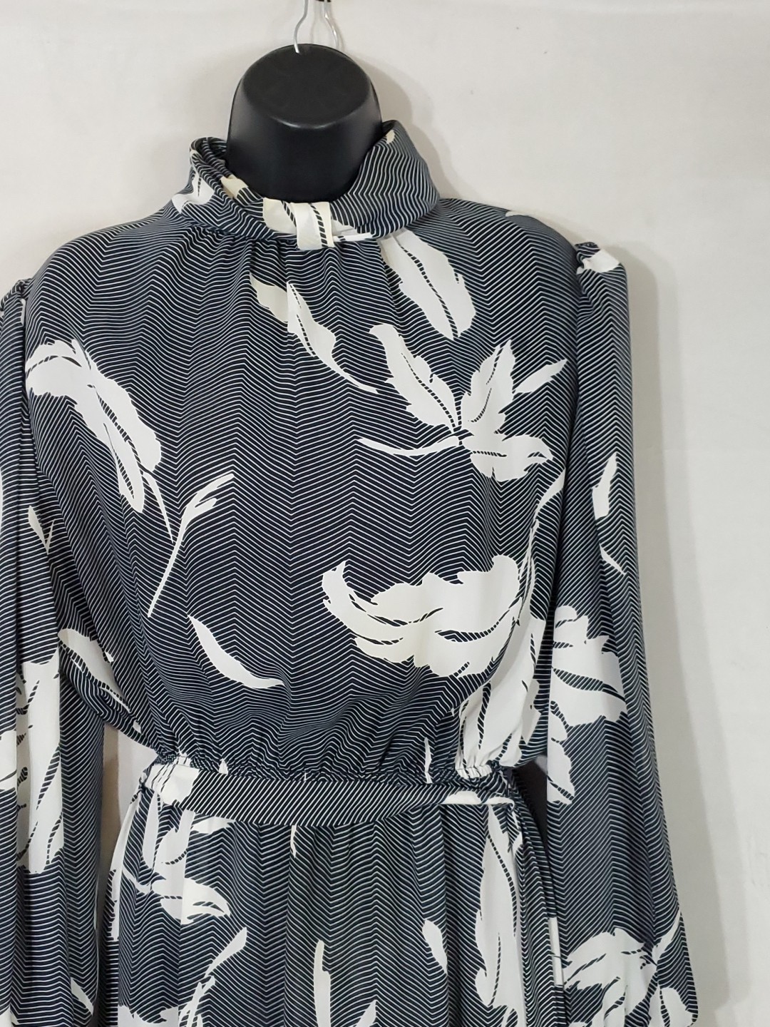 Vintage 70s/80’s Alexis Fashions Belted Dress Women’s Size 14 Long Sleeve Sheer