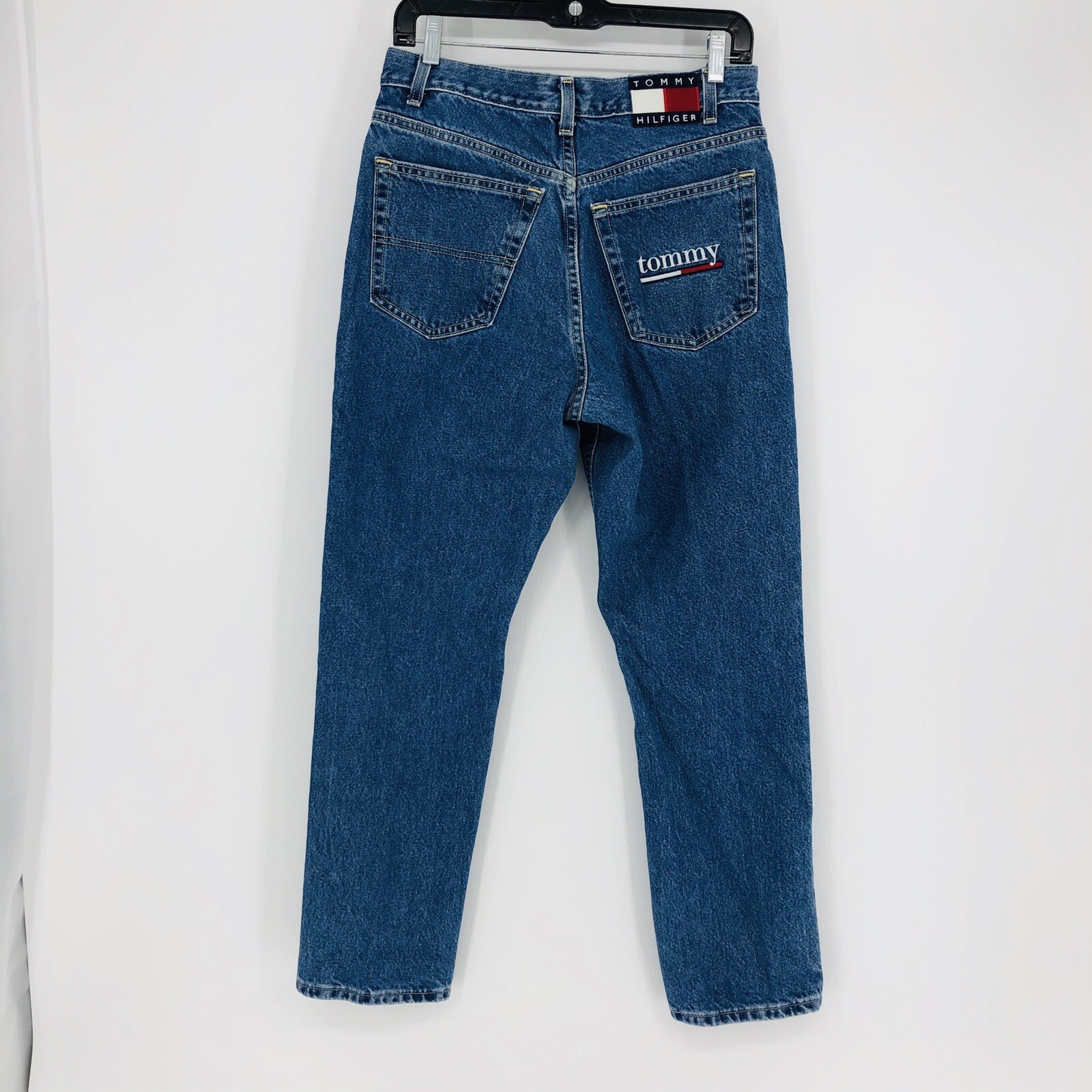 Vintage Tommy Hilfiger Classic Jean Size 9/28 100% Cotton Mom jean High Rise USA