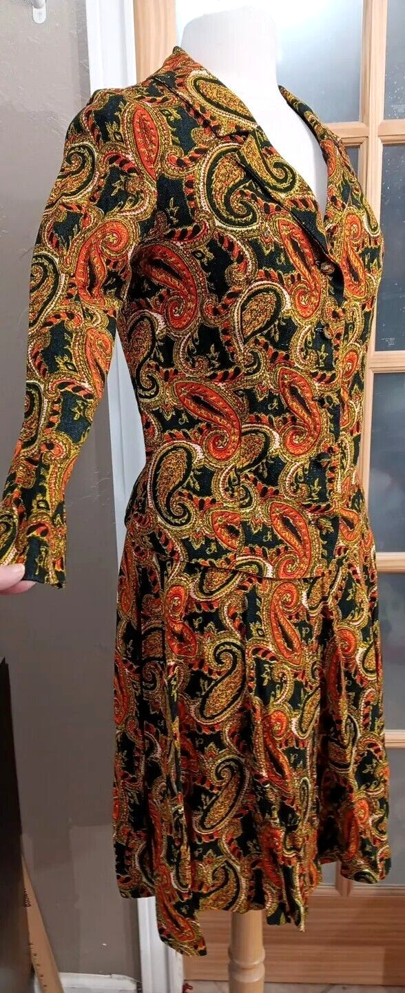 Vintage Paisley Skirt / Jacket Set Retro MCM Matching 60s 70s Vibrant Truly Rare