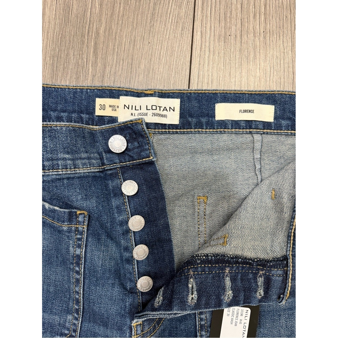 NWT Nili Lotan Florence Patch Pocket Jeans SZ 30 CLASSIC WASH
