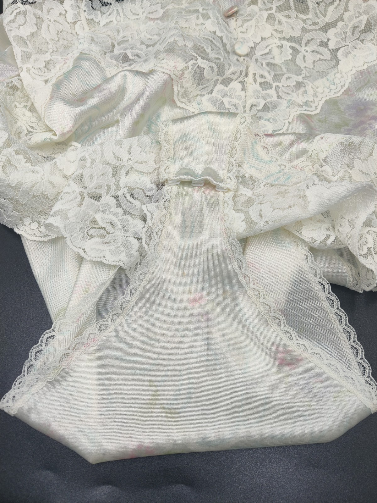 Vintage 80’s Peek-a-boo Teddy Floral Sexy Lace Vassarette XL Made In USA