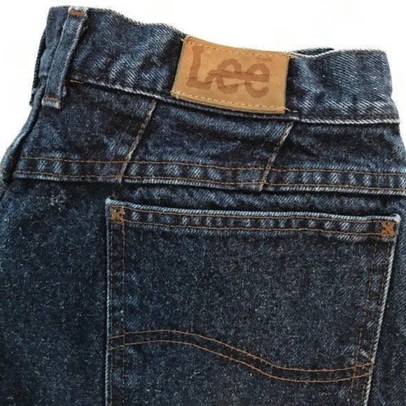 Vintage Lee High Waisted Mom Jeans Dark Wash Tapered Leg Made in USA Size 16 Med