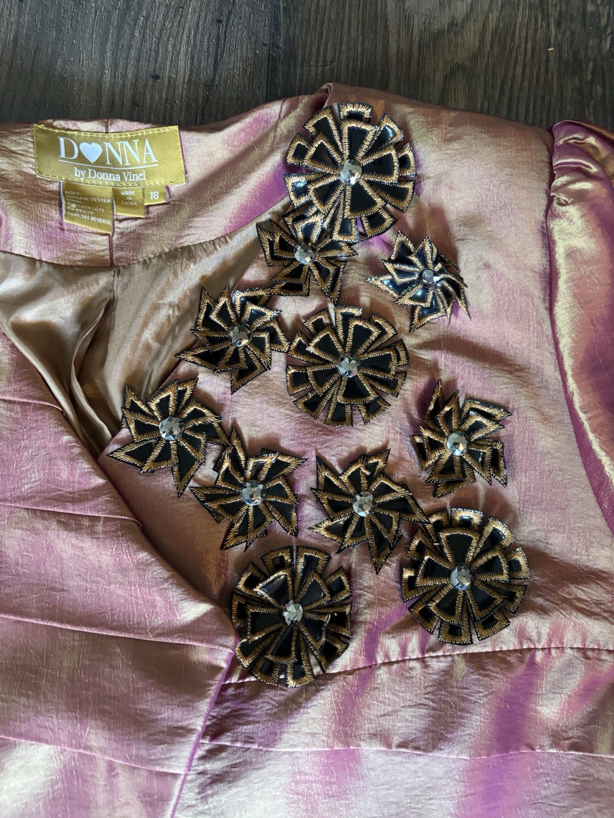 Donna Vinci Foiled Gold Suit Jacket & Skirt Layered Embellishing Vintage Size 18