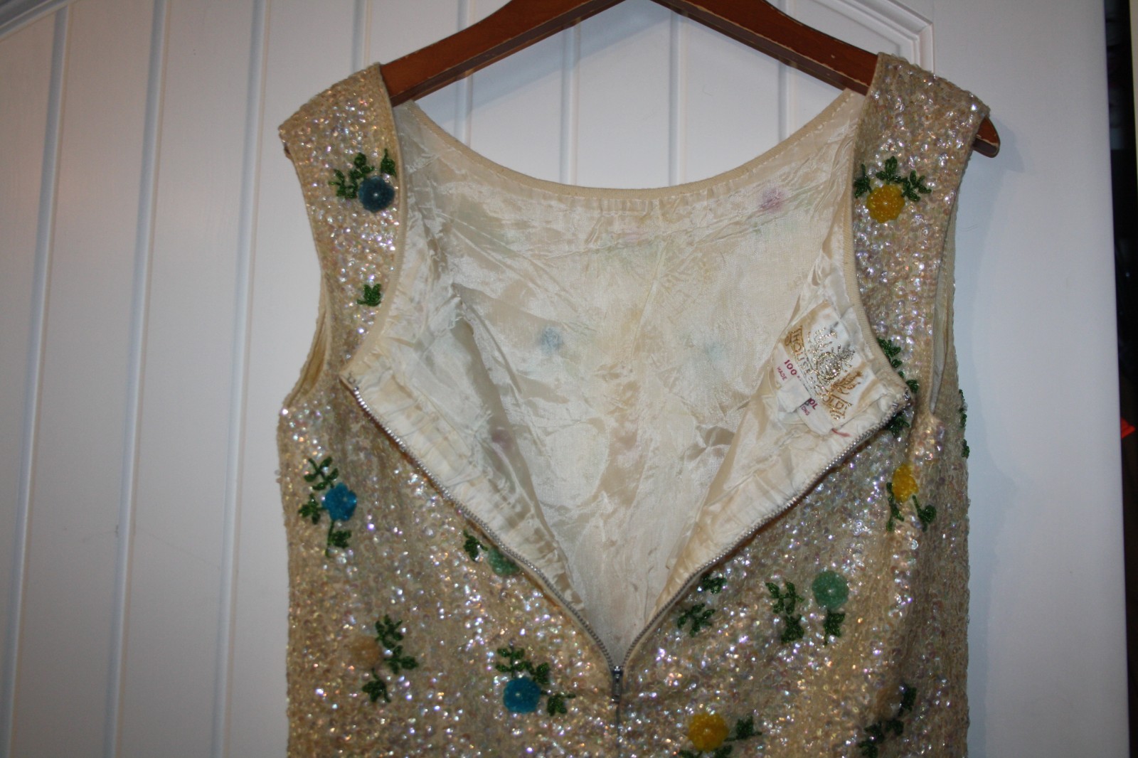 Vintage House of Gold Top Womens Size 42 Sequin Floral Beaded Sleeveless Wool HK