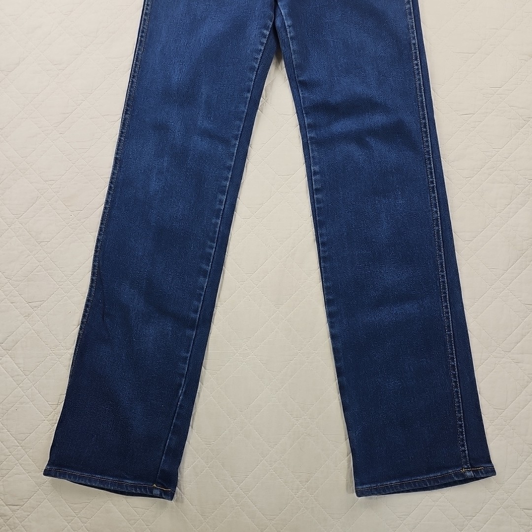 VTG Lee Riders Women’s Blue Denim Straight Leg Jeans VTG Size 10 (12 3/4″) Flat