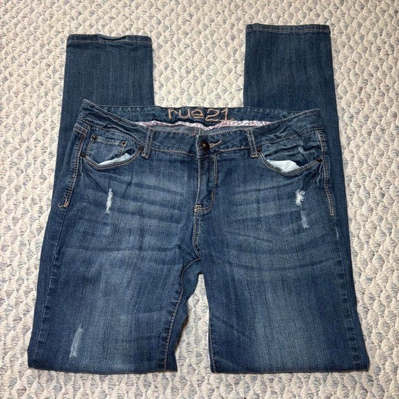 Vintage low rise Rue 21 skinny jeans