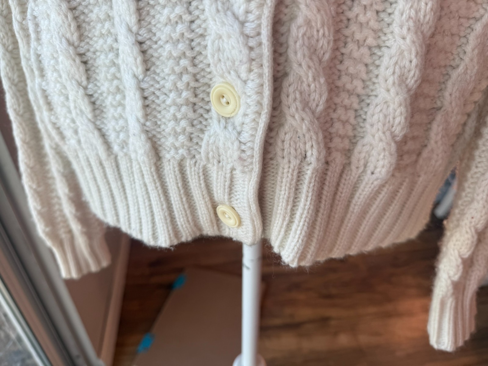 Vintage Cream CABLE KNIT Flower Sweater CARDIGAN Grandma COTTAGE Core Preppy S/M