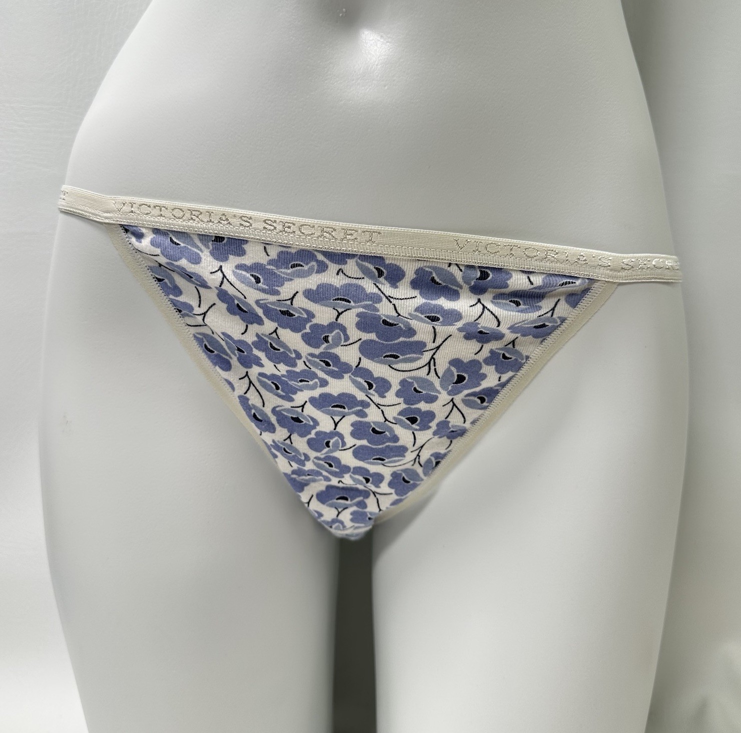 Vintage Victoria’s Secret Floral Cotton Signature String Bikini Panty Sz M 2008