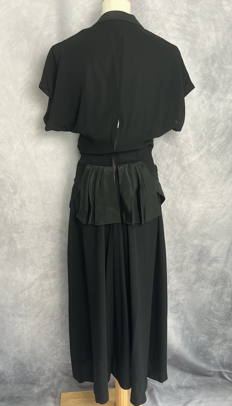 Vintage late 1940s Lombardy Black Crepe Ruched Evening Formal Dress Size XS
