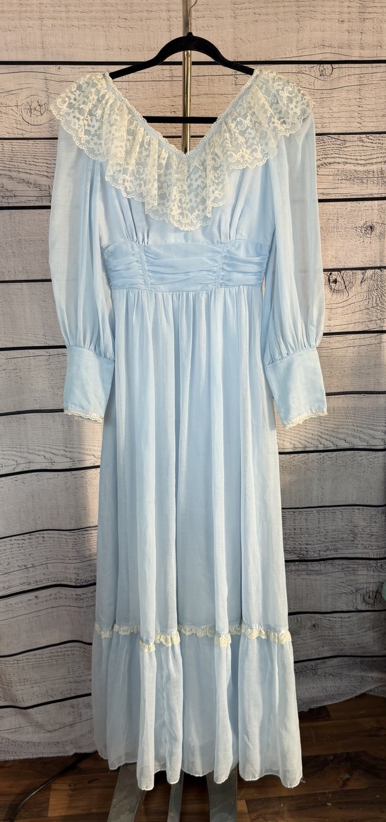 Candi jones California Vintage 1970’s Blue Prairie Maxi Dress Lace Boho.