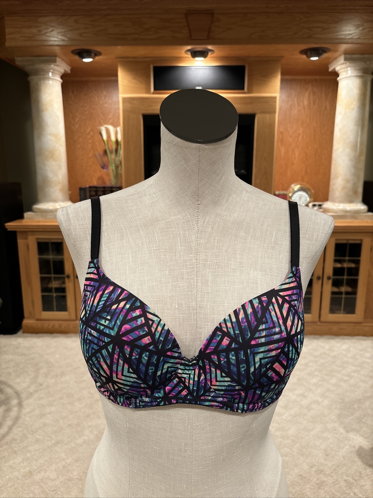 PINK Victoria’s Secret Wear Everywhere Fractal Multicolor Push Up Bra Size 32DD