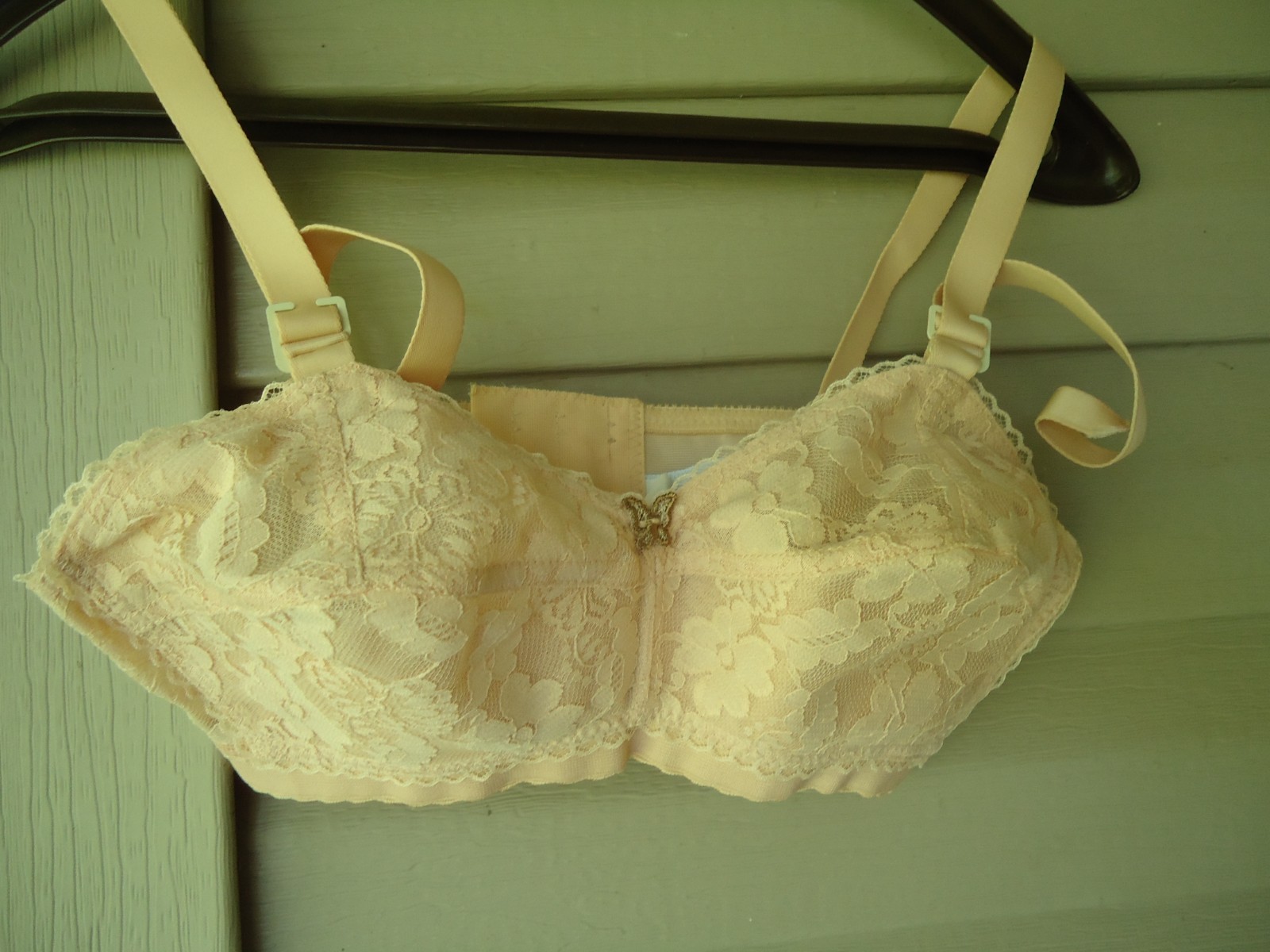 VTG Lady Cameo Dallas Bra 30CC Style 708 Pointy Soft Cup Couture 60s Bullet