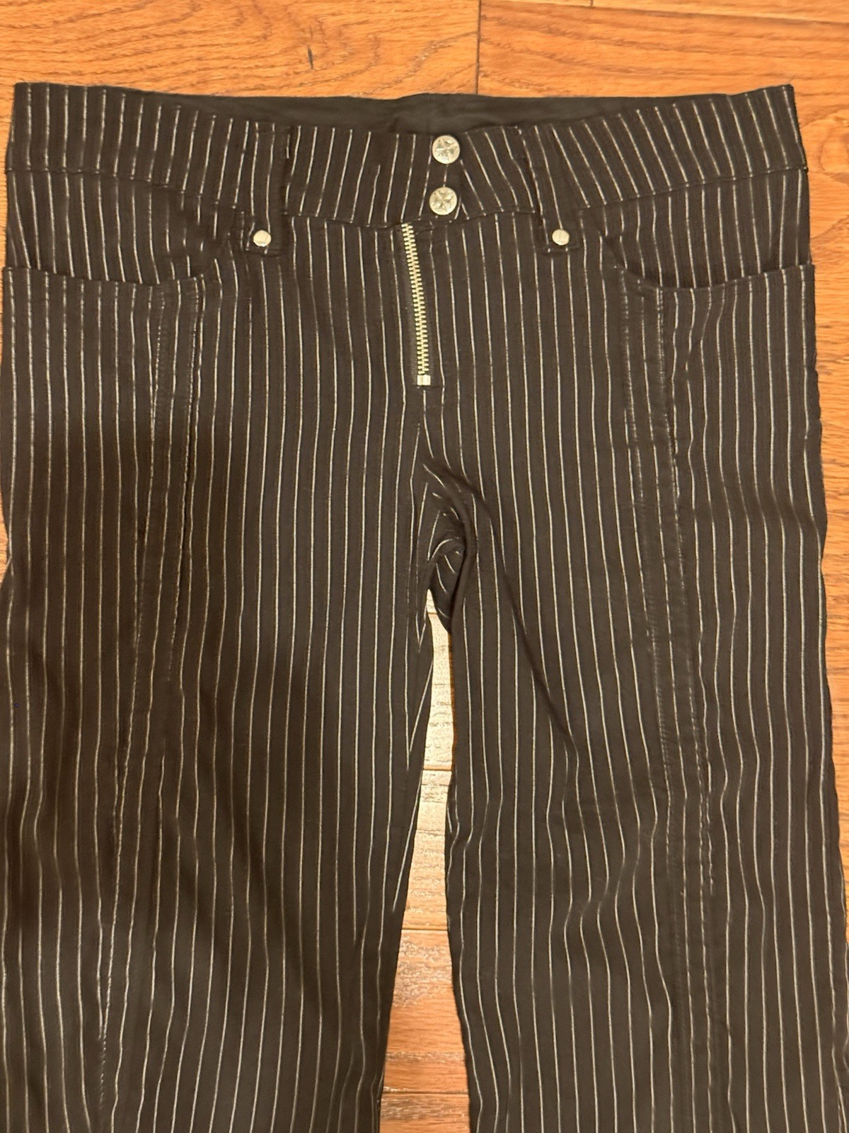Women’s 2000’s Lip Service Size L Black And Silver Pinstripe Bondage Capri Pants