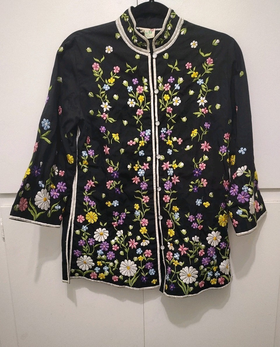 Vintage Black Floral Embroidered Jacket White Piping 3/4 Sleeves Chuchi Label