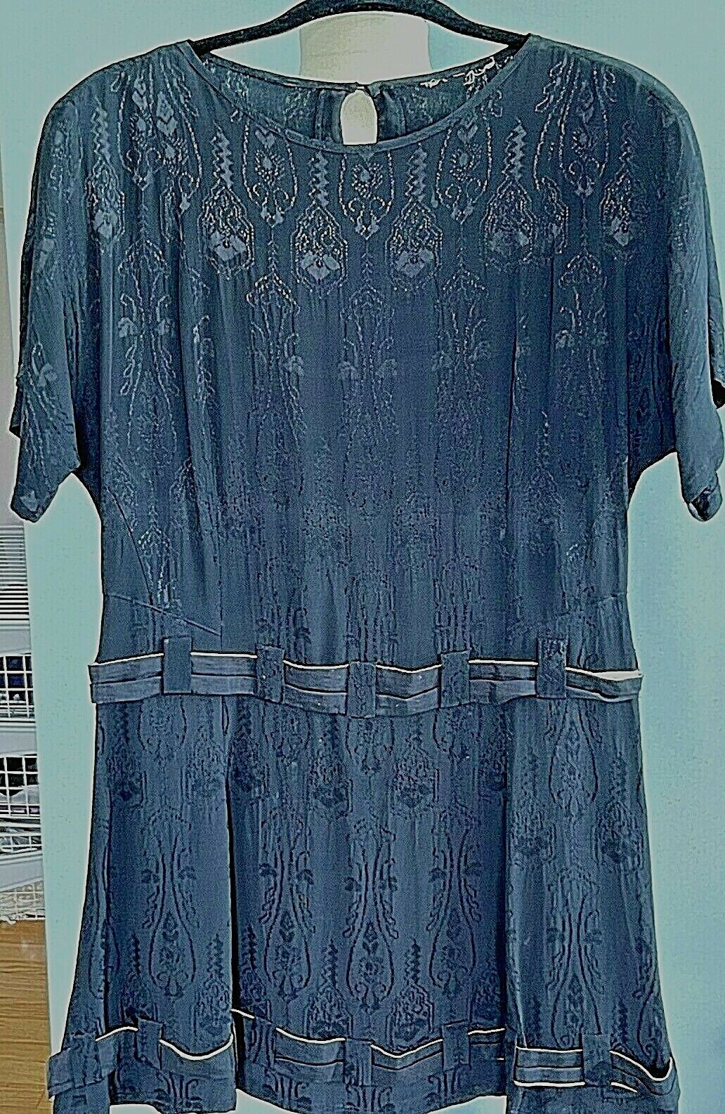 Black Textured Jacquard Vintage Flapper Dress M (probably rayon)