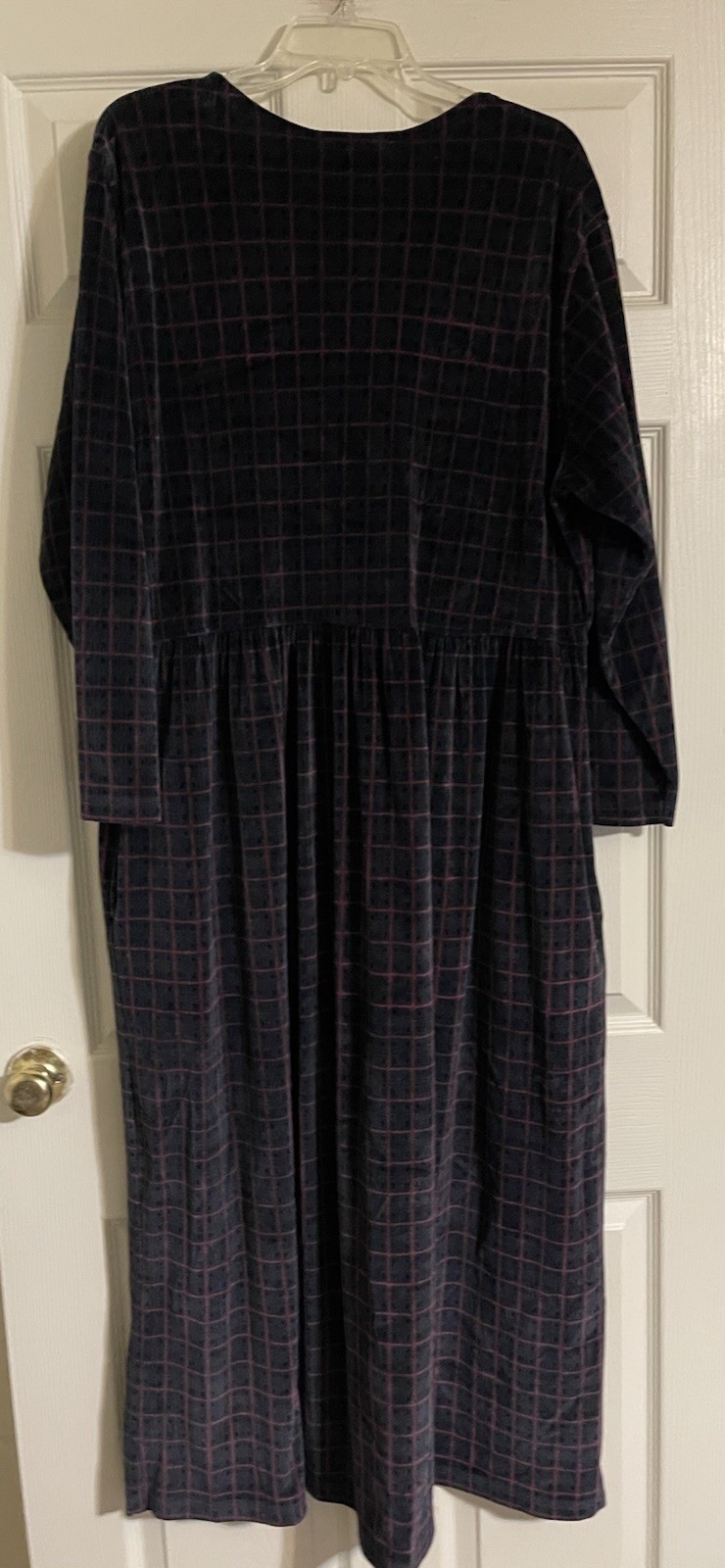 Vtg 1990s Jones New York Sport Maxi Dress Women’s 1X Black Velour Windowpane